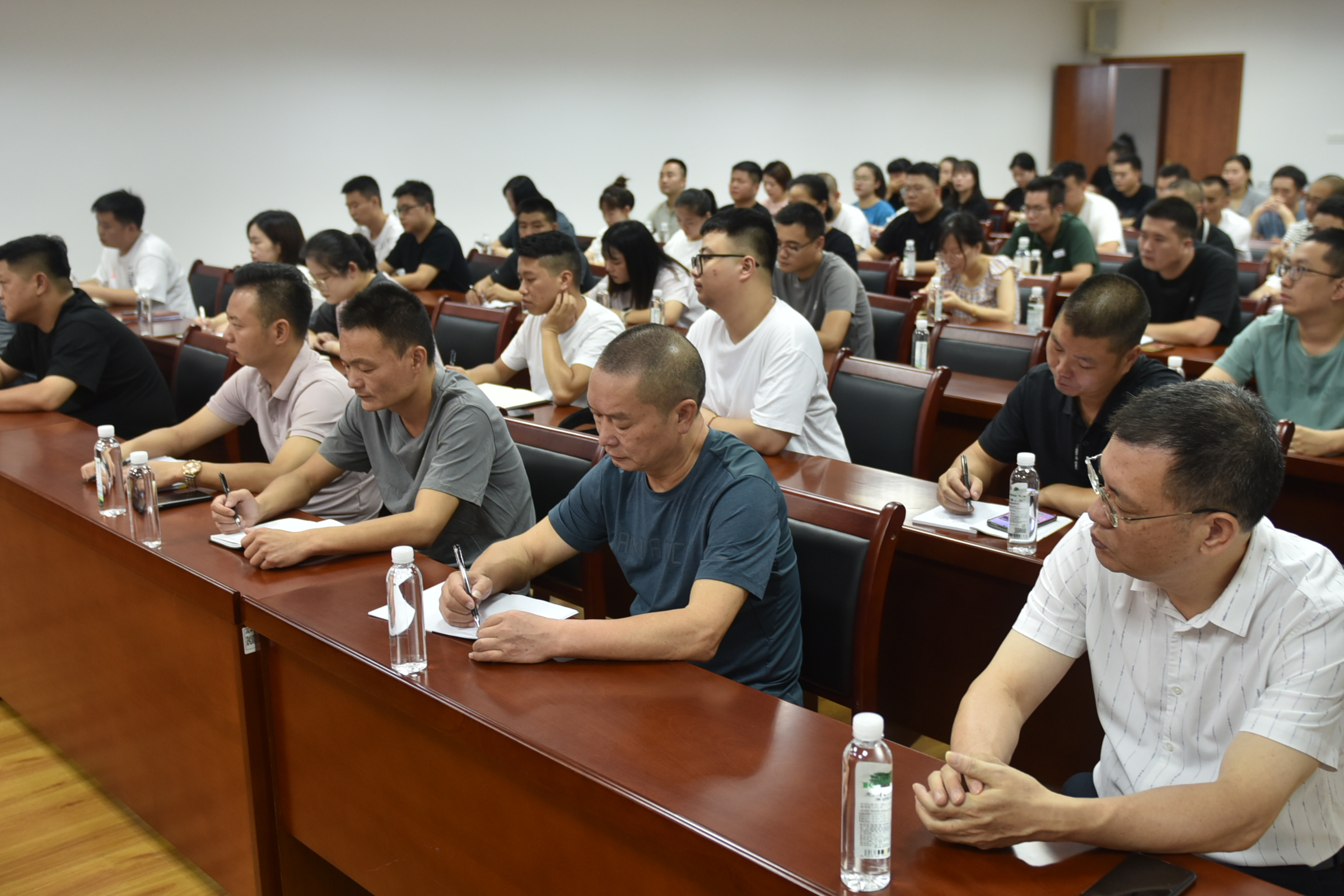 金森公司開(kāi)展公文寫(xiě)作與森林資源調(diào)查培訓(xùn)會(huì)